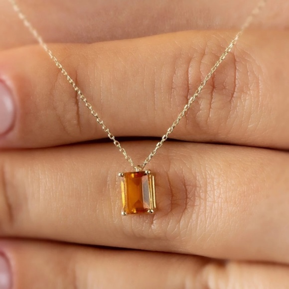 14K Solid Gold Rectangle Citrine Necklace - Picture 2 of 3